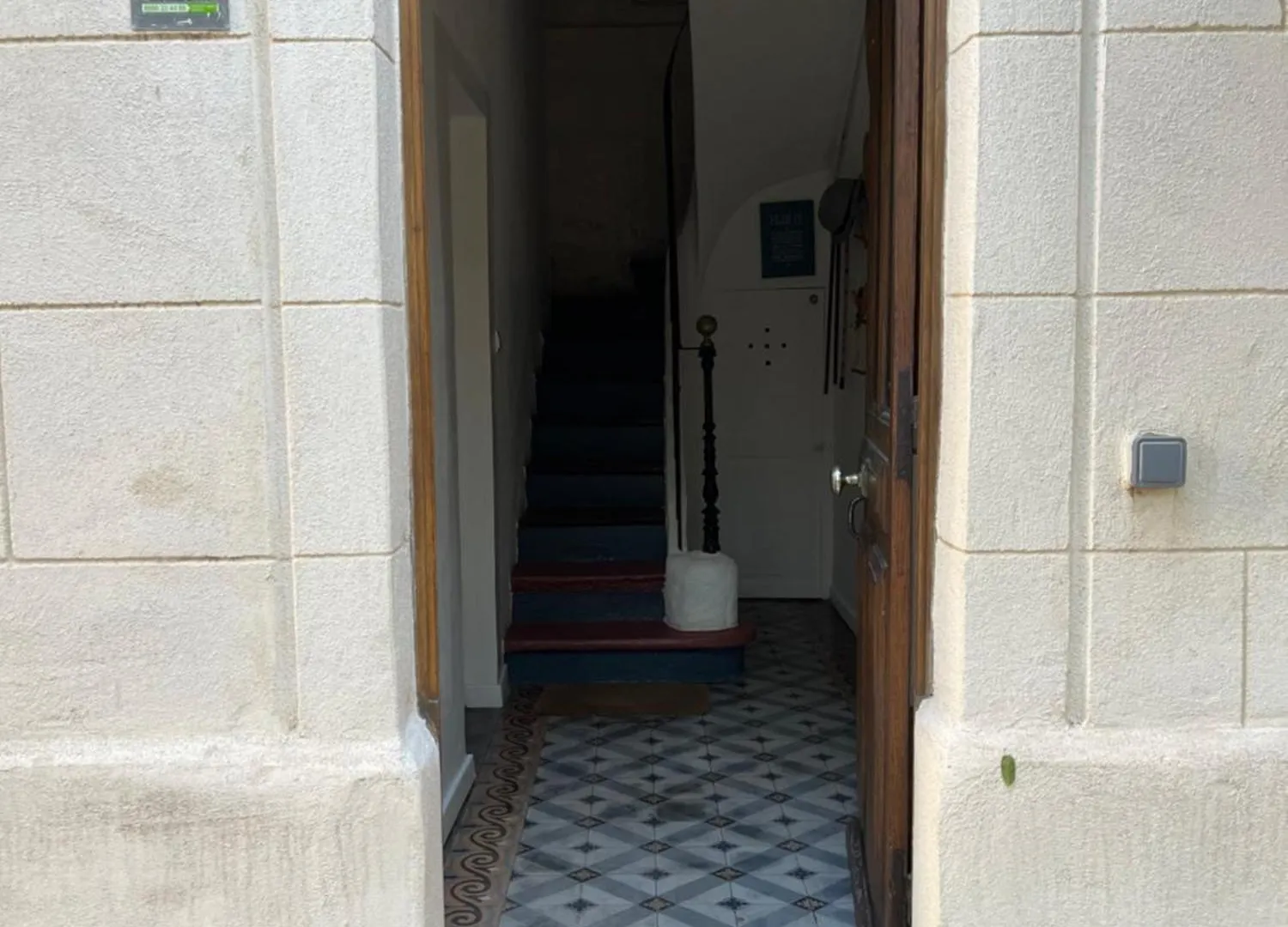 Villa Maison De Caractere Avec Jardin Arbore En Avignon France