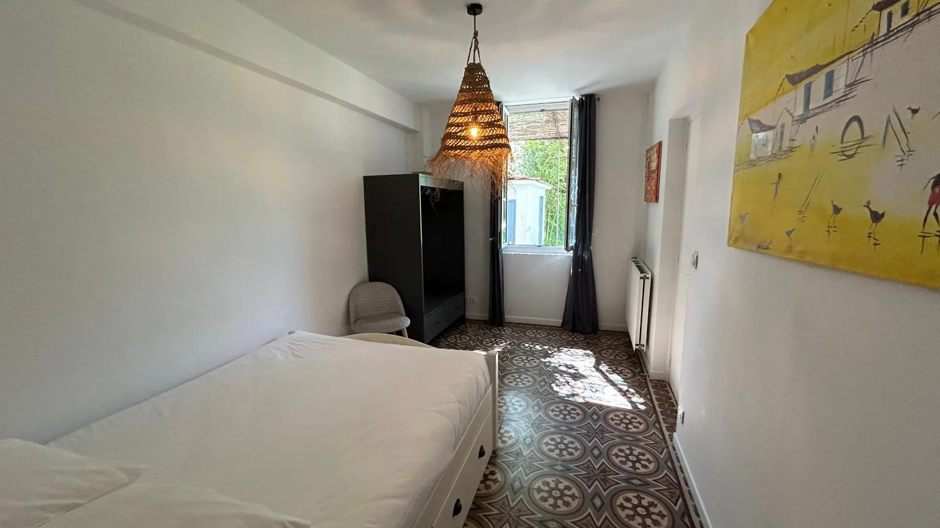 Villa Maison De Caractere Avec Jardin Arbore En Avignon